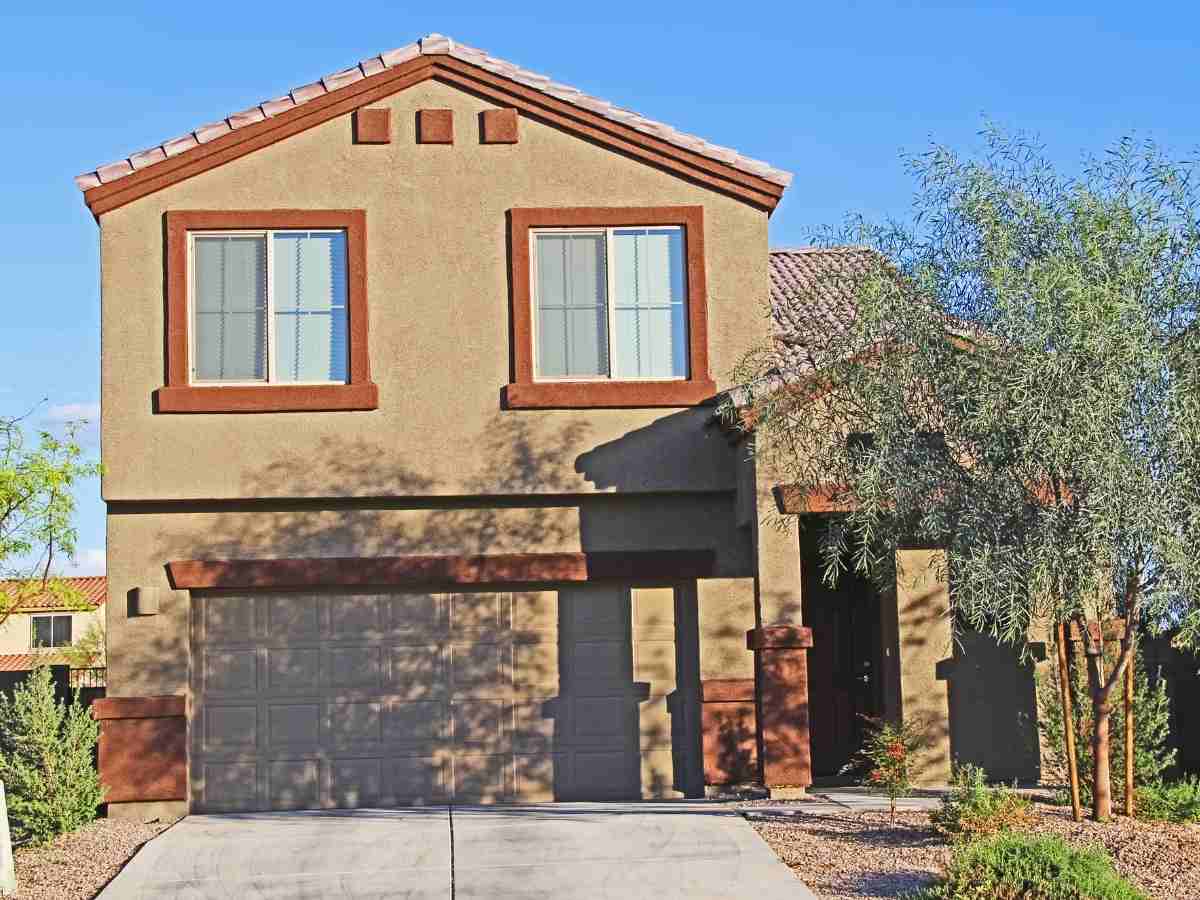 picture of a 2 story single-family home in Tucson for article Condos vs. Single-Family Homes in Tucson: Which Is Right for You?